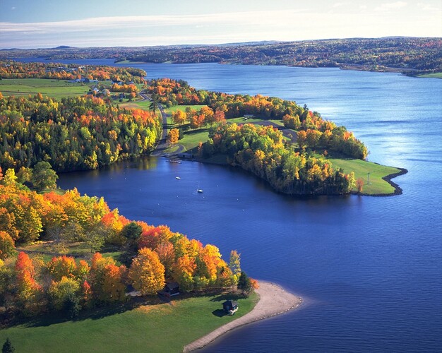 L'automne dans les parcs provinciaux du Nouveau-Brunswick Story Image